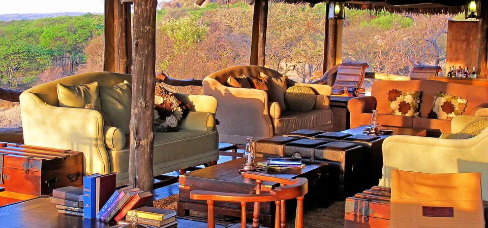 serengeti pioneer camp lounge