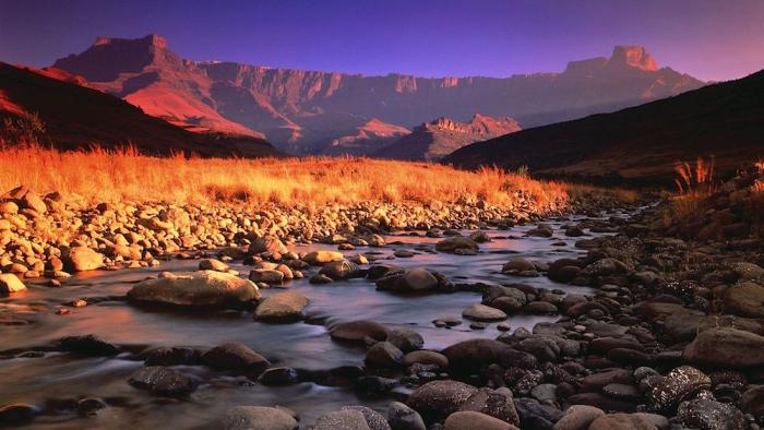 drakensburg-amphitheatre