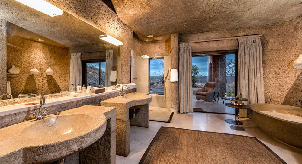 Sabi Sabi Earth Lodge Bathroom