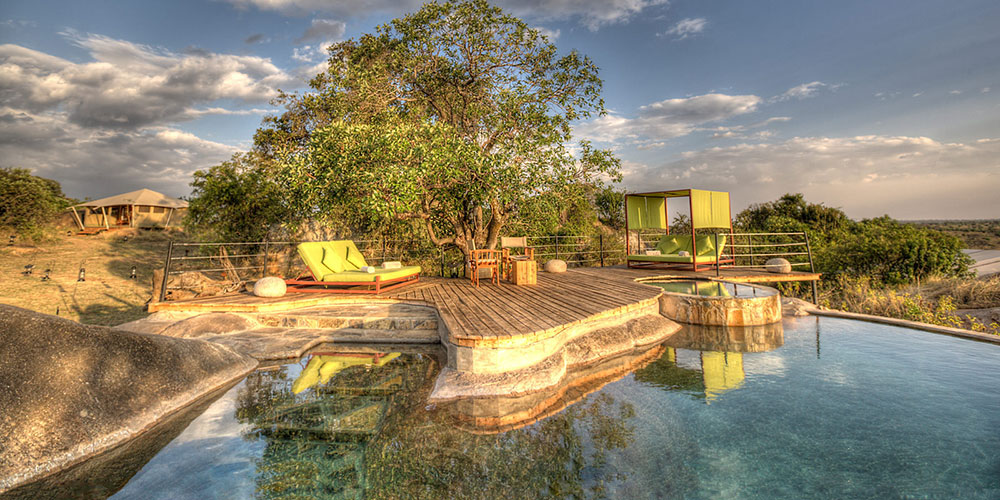 Serengeti Bushtops Pool